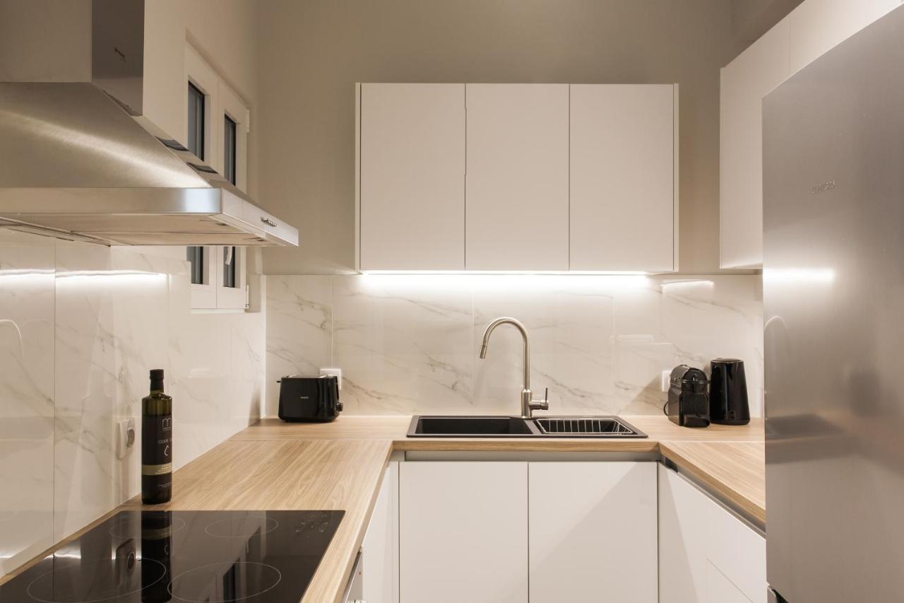 Absolute 2Br Apartment Near Emst Museum By Upstreet アテネ エクステリア 写真